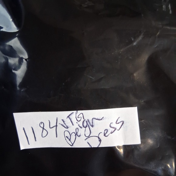 Vintage Celavie Beige Cocktail V Neck Dress‎ Size Small Made in the US - Picture 8 of 9